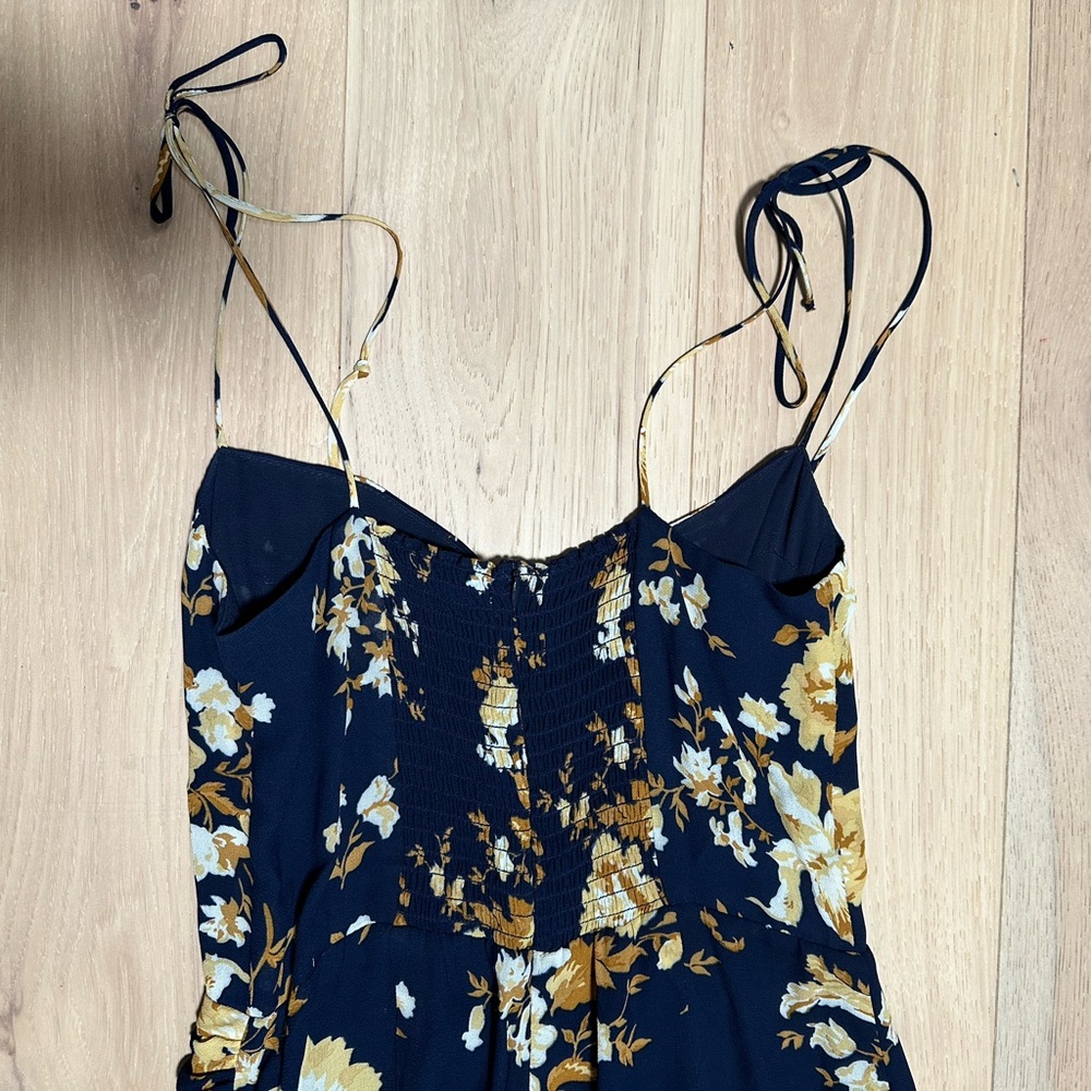 Reformation Kourtney Summer Dress | Size 4 - Picture 4 of 15